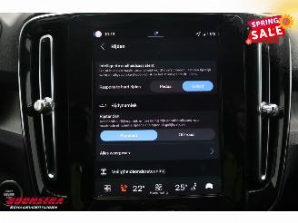 Volvo XC40 2.0 B3 Core LED Leder Apple/Android Camera SHZ LRHZ 9.766 km! picture 23