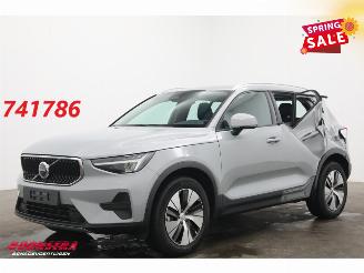 Schadeauto Volvo XC40 2.0 B3 Core LED Leder Apple/Android Camera SHZ LRHZ 9.766 km! 2025/12