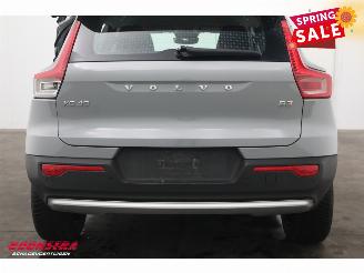 Volvo XC40 2.0 B3 Core LED Leder Apple/Android Camera SHZ LRHZ 9.766 km! picture 10