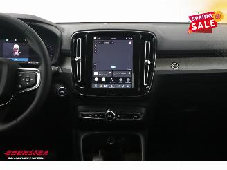 Volvo XC40 2.0 B3 Core LED Leder Apple/Android Camera SHZ LRHZ 9.766 km! picture 14