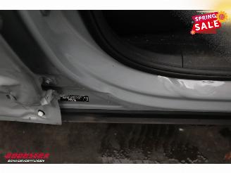 Volvo EX30 Single Motor Extended Range SMER Core 69 kWh LED ACC Apple/Android LRHZ picture 6