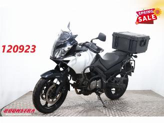 Vaurioauto  motor cycles Suzuki  DL650A V-Strom DL650A V-Strom Topkoffer 40.896 km! 2010/3