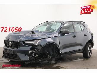 Schadeauto Volvo XC40 2.0 B4 Plus Dark LED ACC H/K Camera SHZ LRHZ 4.296 km! 2025/11