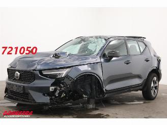 Schadeauto Volvo XC40 2.0 B4 Plus Dark LED ACC H/K Camera SHZ LRHZ 4.296 km! 2025/11
