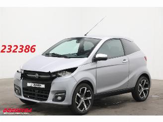 dañado coche sin carnet Aixam  E Coupe Elektrisch Premium Moped Leder Bluetooth Camera 2021/11