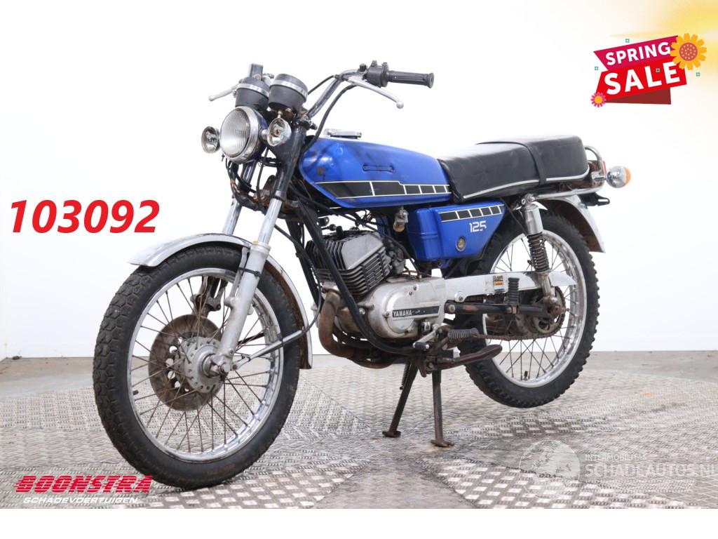 Yamaha  RD125