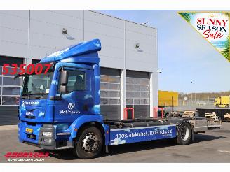 voitures camions /poids lourds MAN  1820 Electric Full Air BDF 200kWh LBW 175.499 km! 2016/6