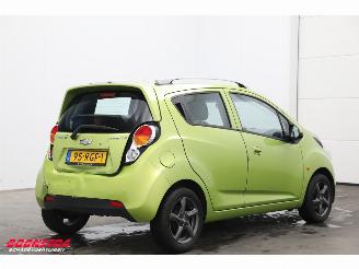 Chevrolet Spark 1.0 16V LS Airco LMV Elek Ramen 89.221 km! picture 3