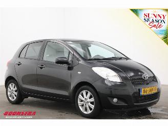 Toyota Yaris 1.3 VVTi Executive 5-DRS Clima PDC AHK 178.940 km! picture 2