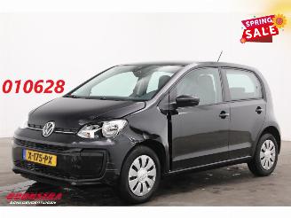 Schadeauto Volkswagen Up! 1.0 Move Up! 5-DRS Airco Bluetooth 32.604 km! 2024/1