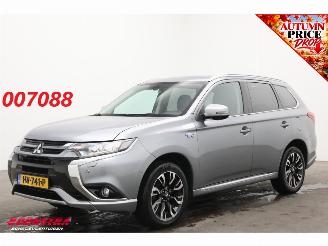 okazja samochody osobowe Mitsubishi Outlander 2.0 PHEV Executive Edition 4X4 Navi Clima Cruise Camera SHZ PDC AHK 2015/12