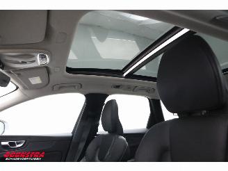 Volvo Xc-60 2.0 B4 AWD Momentum Pro Pano LED ACC Apple/Android Camera AHK picture 12