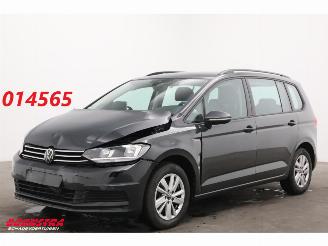 Auto incidentate Volkswagen Touran 2.0 TDI 150 PK DSG Navi Clima Cruise SHZ PDC 2023/8