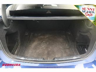 BMW 3-serie 318i Leder LED Navi Clima Cruise SHZ PDC picture 20