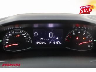 Peugeot 2008 1.2 PureTech Active Apple/Android Airco Cruise picture 13