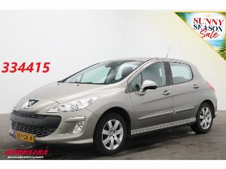 skadebil auto Peugeot 308 1.6 VTi Sublime Aut. Clima Cruise PDC AHK 112.987 km! 2011/1
