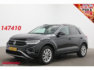 Schadeauto Volkswagen T-Roc 1.0 TSI Life Virtual ACC Apple/Android Camera 24.136 km! 2024/4