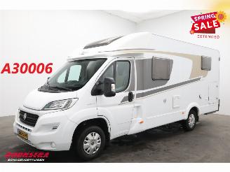 skadebil camper Carado  T 337 Capron 2.3 MJ Luifel Fietsendrager TV Single Beds Airco Cruise Camera 2016/3