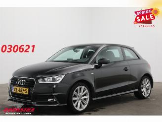 Voiture accidenté Audi A1 1.4 TDI Aut. Adrenalin Airco Cruise Bluetooth 2016/10
