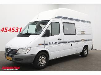 damaged campers La Strada  Regent L 316 CDI Aut. Luifel Cruise PDC AHK 168.475 km! 2002/10