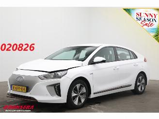 Schadeauto Hyundai Ioniq Comfort EV Infinity ACC Navi Clima Camera 2017/12