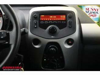 Peugeot 108 1.0 e-VTi Blue Lion Bluetooth Airco 16.397 km! picture 14