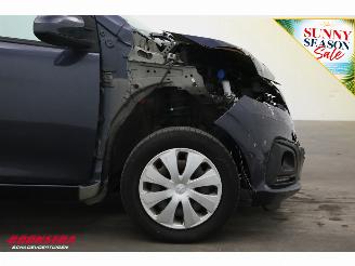Peugeot 108 1.0 e-VTi Blue Lion Bluetooth Airco 16.397 km! picture 5