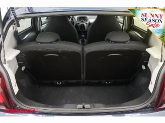 Peugeot 108 1.0 e-VTi Blue Lion Bluetooth Airco 16.397 km! picture 24