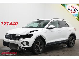 damaged passenger cars Volkswagen T-Roc 1.5 TSI DSG Life Edition LED ACC Virtual Navi Clima SHZ PDC 2024/10