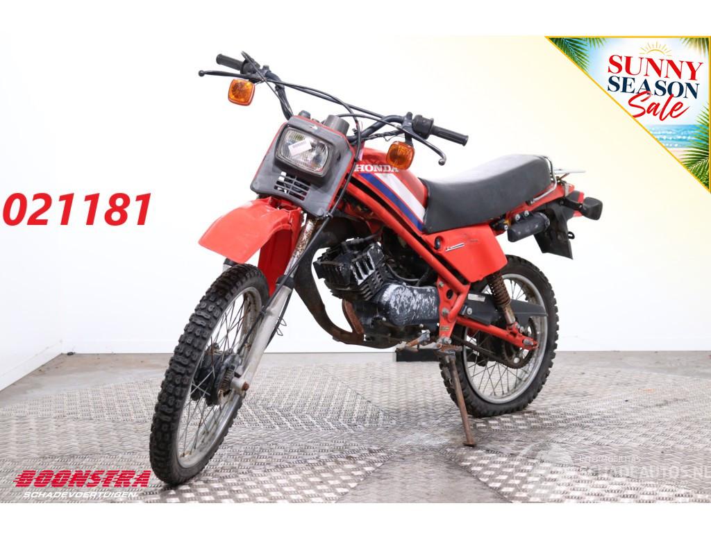 Honda  MT5