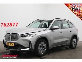 Vaurioauto  passenger cars BMW iX1 xDrive30 67 kWh LED ACC Apple/Android Camera SHZ 2025/1