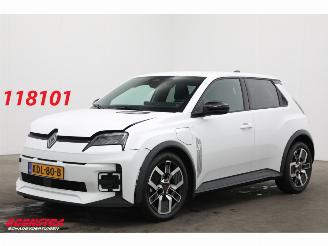 Vaurioauto  passenger cars Renault 5 comfort range Techno 52 kWh LED ACC Apple/Android Camera 225 km!! 2026/3