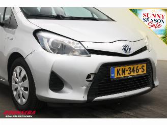 Toyota Yaris 1.5 Full Hybrid Aut. Aspiration Clima Cruise Camera picture 6