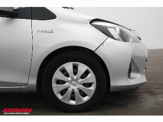 Toyota Yaris 1.5 Full Hybrid Aut. Aspiration Clima Cruise Camera picture 5