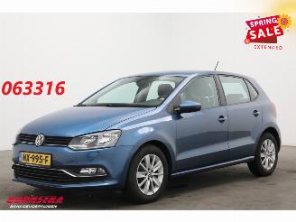 Unfallwagen Volkswagen Polo 1.4 TDI 5-DRS Business Edition Navi Cruise SHZ PDC 136.404 km! 2015/10