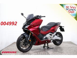 škoda motocykly Honda  Forza 750 ABS DCT 9.215 km! 2021/5
