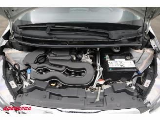 Peugeot 108 1.0 e-VTi Active 5-DRS Airco Bluetooth 137.303 km! picture 9
