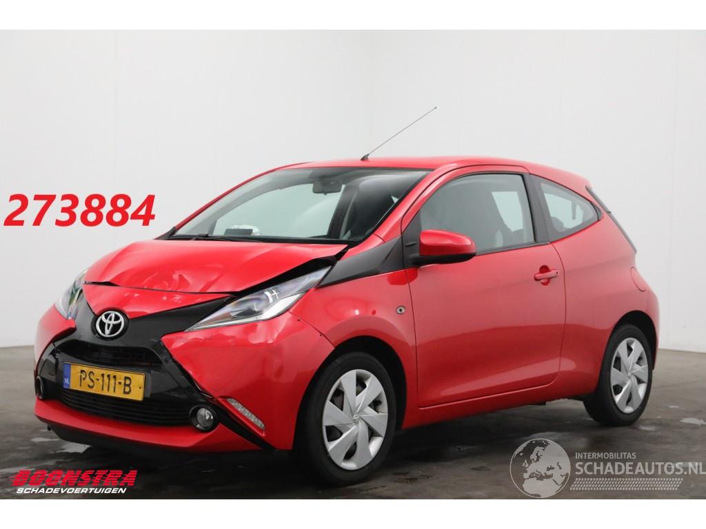 Toyota Aygo 1.0 VVT-i x-play Aut. Bluetooth Airco Cruise Camera