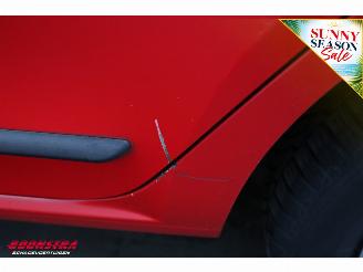 Volkswagen Up! 1.0 move up! BlueMotion 5-DRS Airco 132.646 km! picture 11