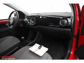 Volkswagen Up! 1.0 move up! 5-DRS BlueMotion Airco 102.375 km! picture 5