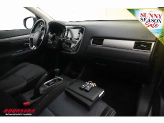 Mitsubishi Outlander 2.0 Executive Edition Navi Clima Cruise Camera PDC AHK picture 16