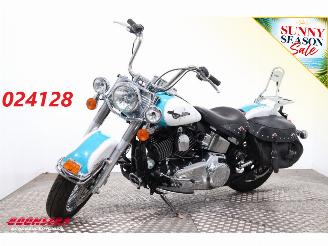 Vaurioauto  motor cycles Harley-Davidson  FLSTC Heritage Softail Classic ABS Vance Hines 2016/7