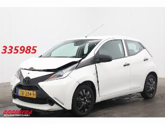 Toyota Aygo 1.0 VVT-i x-fun Bluetooth Airco Cruise picture 1