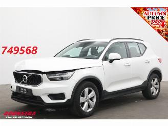 Schadeauto Volvo XC40 1.5 T2 Momentum Core ACC Clima PDC LED Apple/Android 2022/2