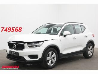 Schadeauto Volvo XC40 1.5 T2 Momentum Core LED Apple/Android Cruise PDC 2022/2