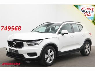 Schadeauto Volvo XC40 1.5 T2 Momentum Core LED Apple/Android Cruise PDC 2022/2