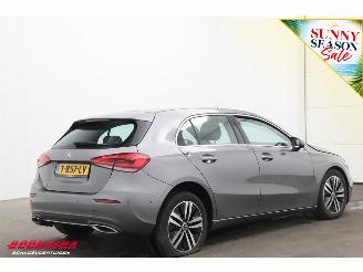 Mercedes A-klasse 200 7G-Tronic Premium Plus Clima Cruise PDC picture 3