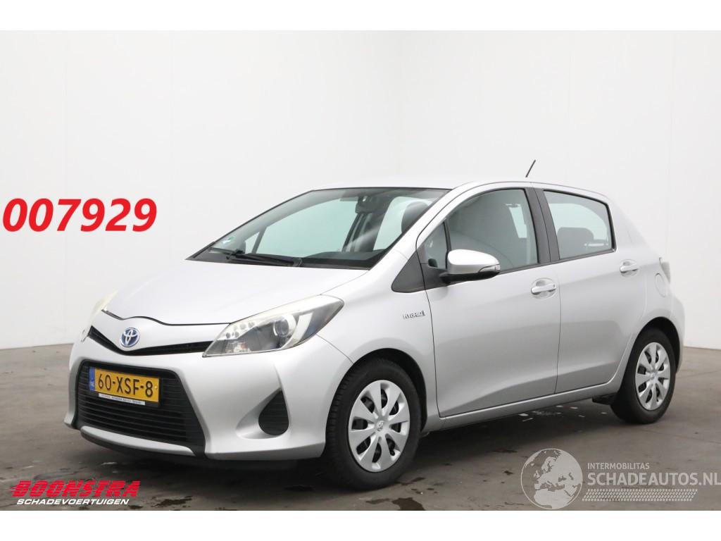 Toyota Yaris 1.5 Full Hybrid Aspiration Clima Cruise Camera AHK