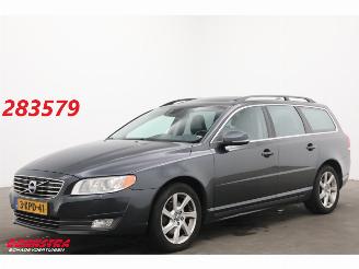 Tweedehands auto Volvo V-70 2.0 D4 Momentum AUT Schuifdak Leder Cruise Navi SHZ AHK 2013/6