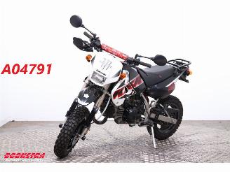 begagnad bil motor Kawasaki  KSR 110 Nojima Exhaust 2006/7